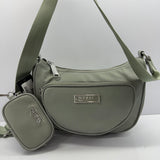 BOLSO GUESS GRIS CON MONEDERO